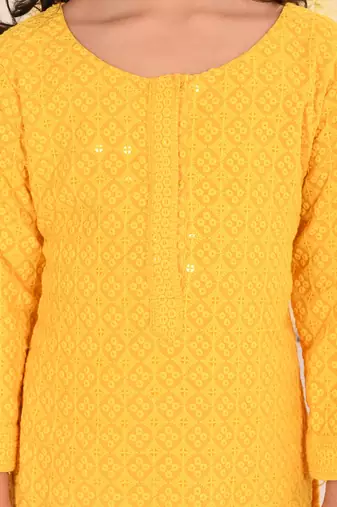  girls' yellow kurta and pant set