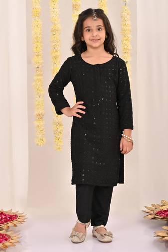  girls' black kurta and pant set