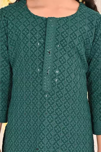  girls' green kurta and pant set