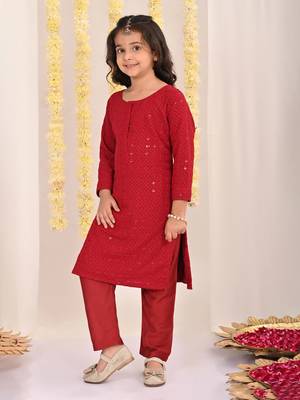  girls' maroon kurta and pant set 2