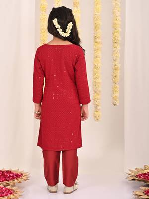  girls' maroon kurta and pant set 3