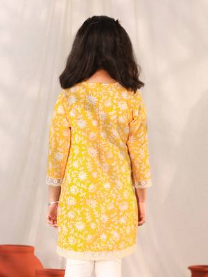  girls' yellow only kurta 3