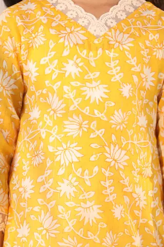  girls' yellow kurta leggings set