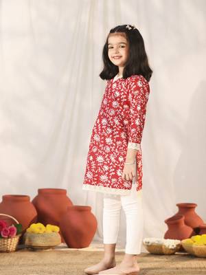 girls' red kurta leggings set 2