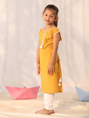  girls' mustard kurta leggings set 2