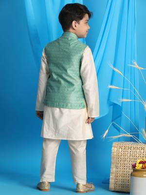 green and cream nehru jacket, kurta and pyjama set 3