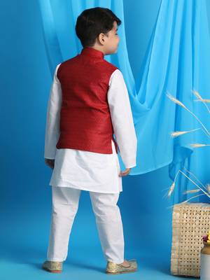 maroon and white jacket, kurta and pyjama set 3