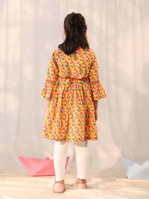  girls' yellow and white kurta leggings set 3