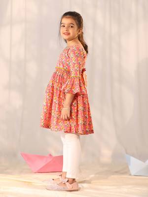  girls' pink and white kurta leggings set 2