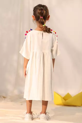  girls' cream dress