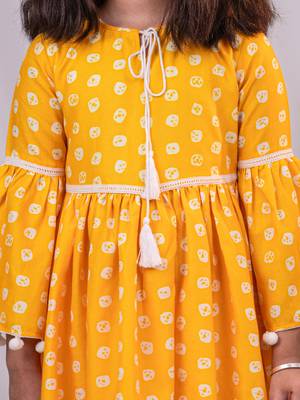  girls' yellow and white kurta leggings set 4