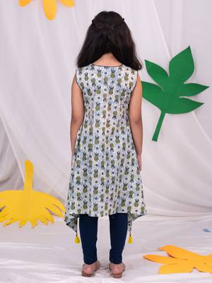  girls' blue kurta leggings set 3