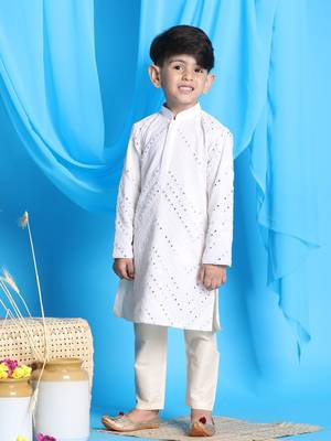 Shrestha by white kurta pyjama set 2
