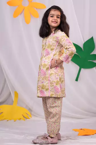  girls' yellow kurta and patiala set