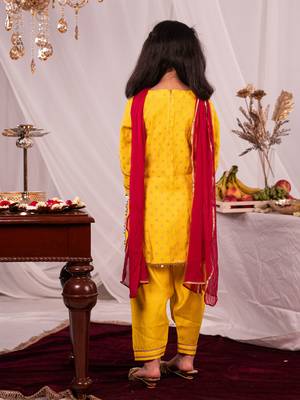  girls' yellow kurta and patiala set 3
