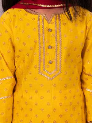  girls' yellow kurta and patiala set 4