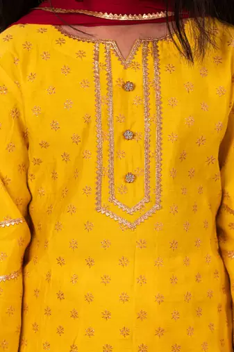  girls' yellow kurta and patiala set