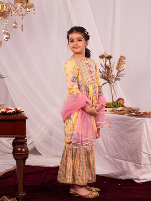  girls' yellow kurta and sharara set 2