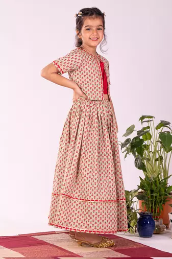  girls' Multicolor and red lehenga set