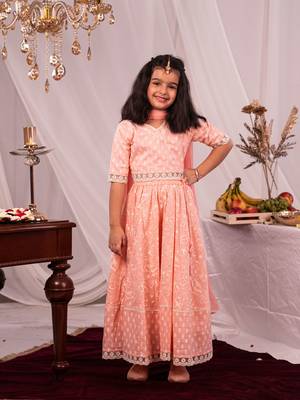  girls' pink lehenga set 1