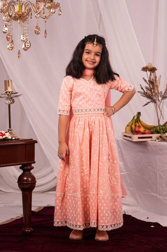  girls' pink lehenga set