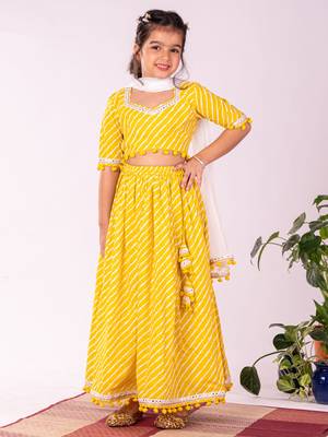  girls' yellow lehenga set 1