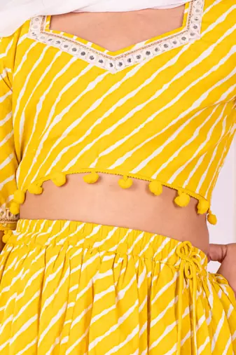  girls' yellow lehenga set