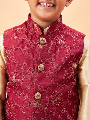 maroon and gold jacket, kurta and pyjama set 4