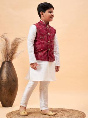 maroon nehru jacket,and white  kurta and pyjama set 2