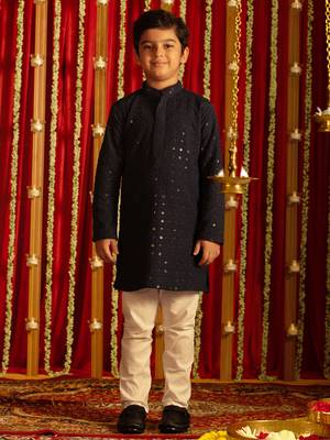navy blue and white kurta pyjama set 1