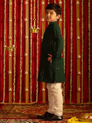 green and white kurta pyjama set 2