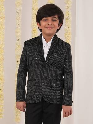 black blazer 1