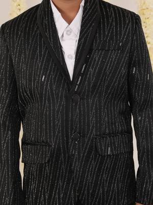 black blazer 4