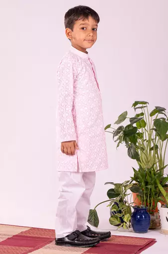 pink and white kurta and pyjama set