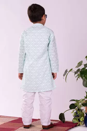 green and white kurta and pyjama set