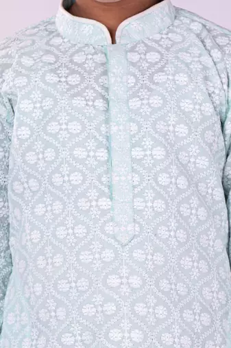 green and white kurta and pyjama set