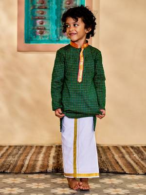  infant boys' green and white cotton blend kurta and mundu set 4