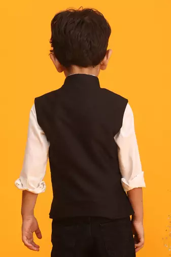 Vastramay boys' black nehru jacket