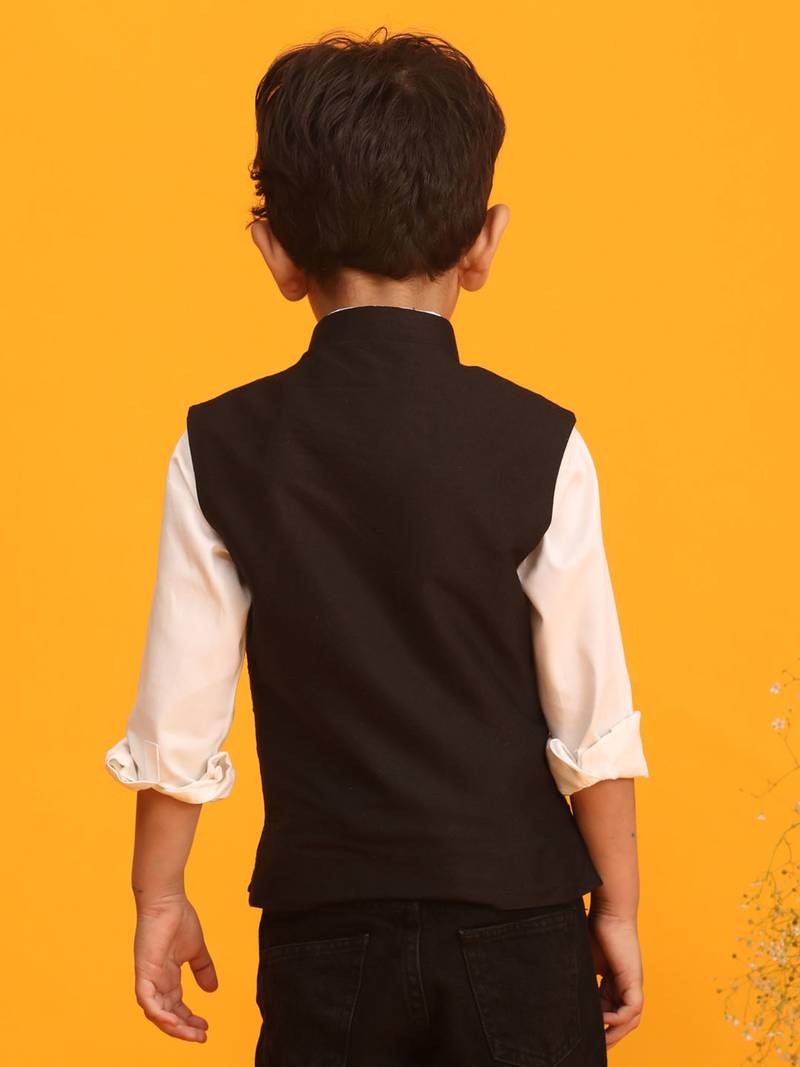 Vastramay boys' black nehru jacket