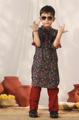 Vastramay boys' navy blue kurta pyjama set