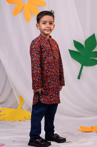 rust and white kurta pyjama set