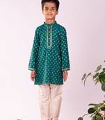  green and cream kurta pyjama set
