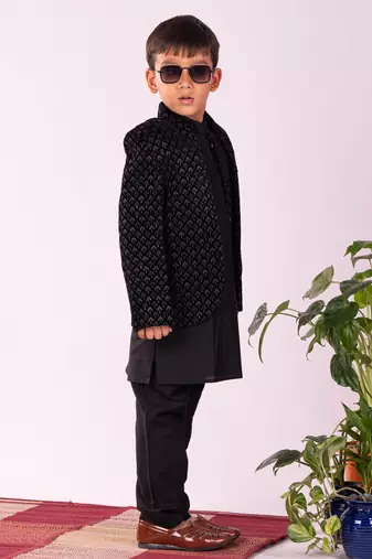 black jodhpuri, kurta and pyjama set