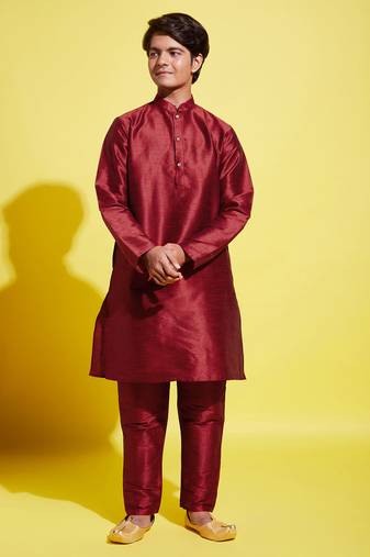  yuva boys' maroon silk blend kurta pyjama set