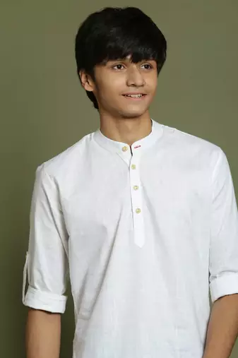  white short kurta