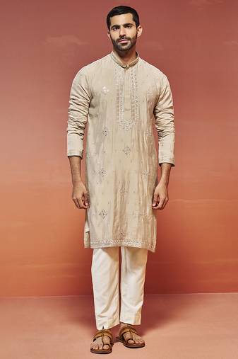 Vastramay men's gray and cream silk blend kurta and pyjama set