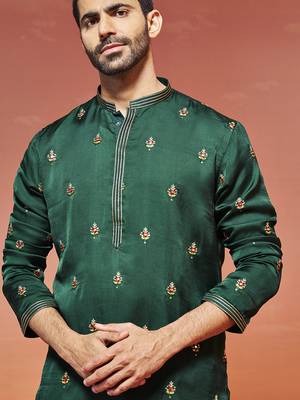  bottle green silk blend kurta and pyjama set 3