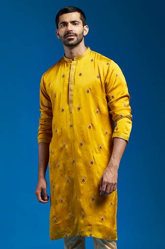 Vastramay men's mustard silk blend kurta