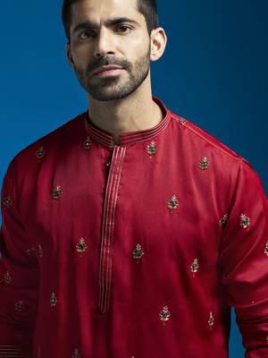  men's maroon silk blend kurta and pyjama set 2