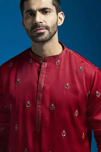  men's maroon silk blend kurta and pyjama set